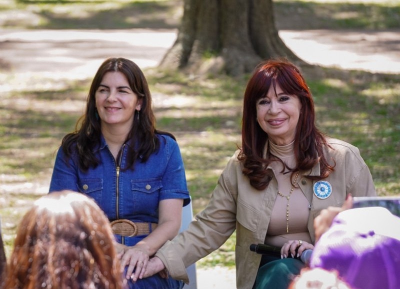 La intendente de Moreno, Mariel Fernández, y la ex presidente Cristina Fernández de Kirchner.