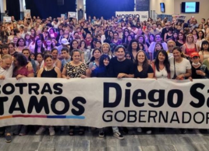 "Hoy presentamos a Nosotras Estamos , la rama femenina de nuestro Partido Realmente fue una fiesta inolvidable con más de 1200 mujeres comprometidas", resaltaron.