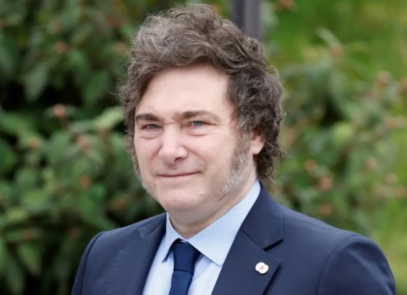 Javier Milei avaló la decisión que disparó críticas opositoras y sindicales.