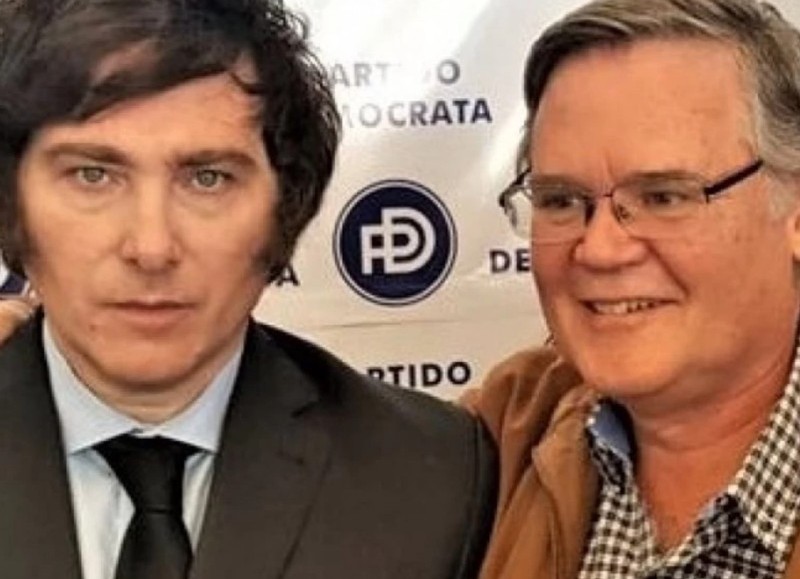 El presidente Javier Milei y el dirigente del Partido Demócrata (PD), Guillermo MacLoughlin Bréard.