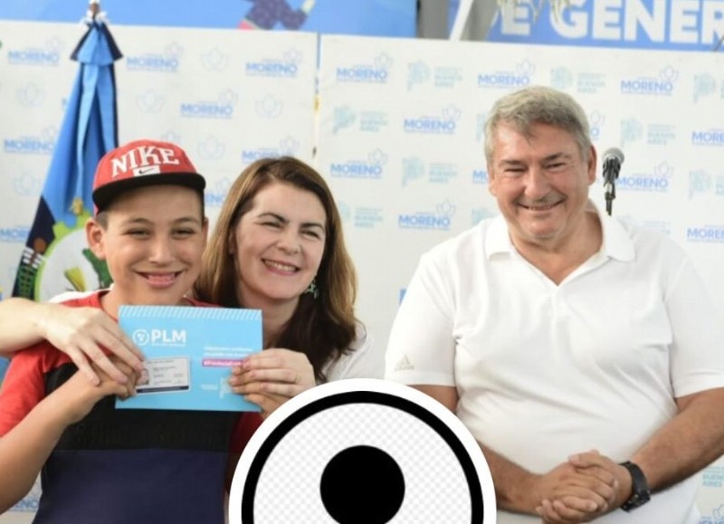 La intendente de Moreno, Mariel Fernández, y el ministro bonaerense de Transporte, Jorge D'Onofrio.
