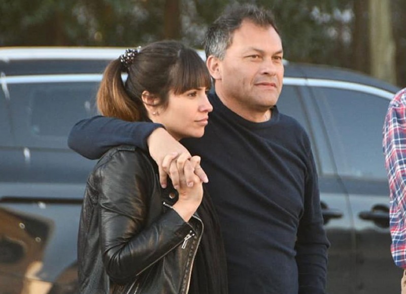 Romina Urhig junto a Walter Festa.