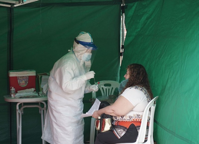 Esta es una estrategia de abordaje territorial en los barrios que tiene el objetivo de facilitar el acceso al diagnóstico de coronavirus ante la situación epidemiológica actual.