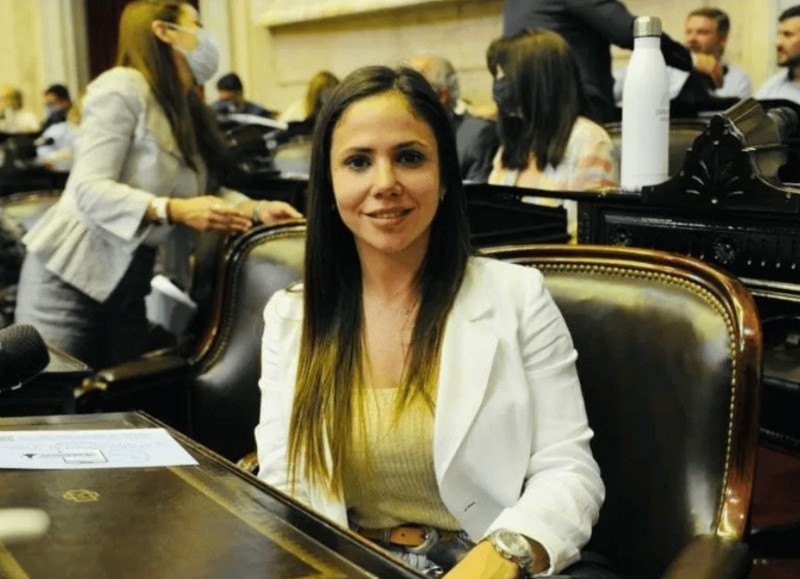 La ex "dipuhot" K, Romina Uhrig.