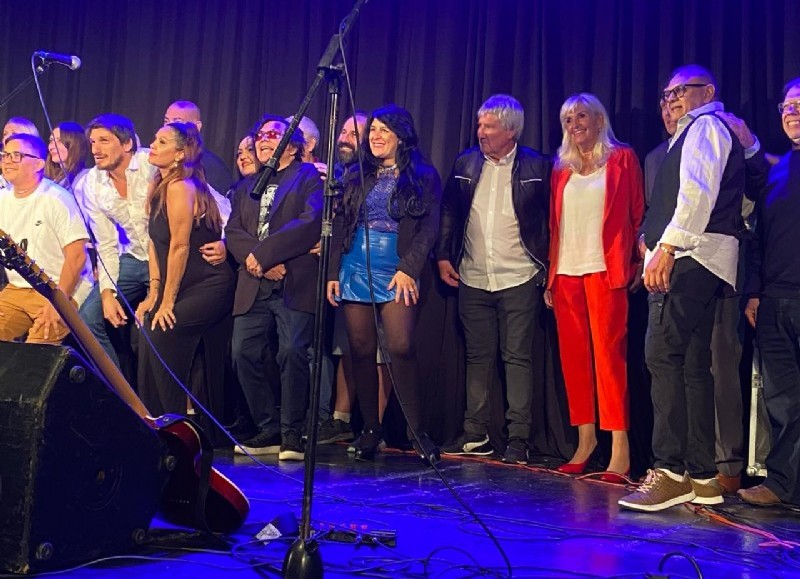 Presente en el Teatro Corrientes de la Ciudad Autónoma de Buenos Aires (CABA).