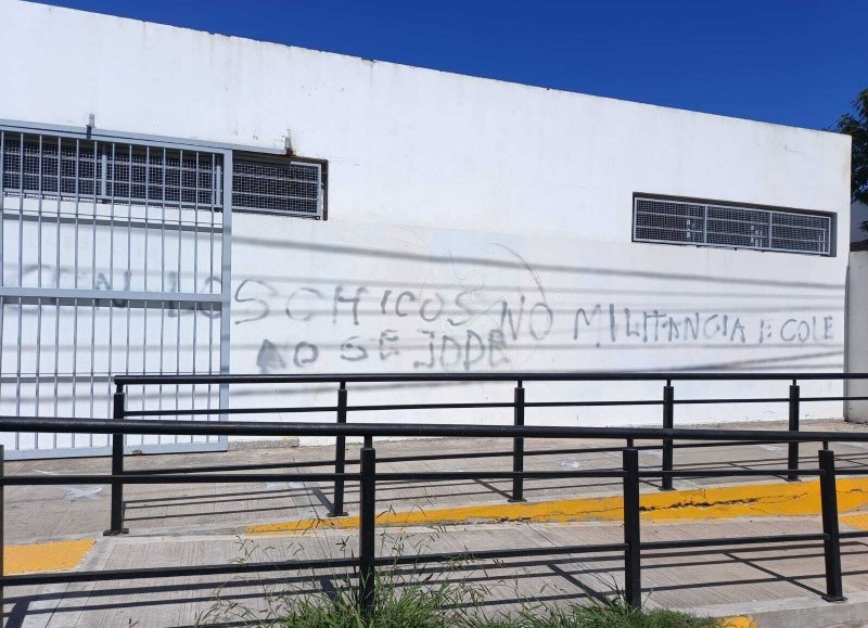 Pintadas en la institución educativa