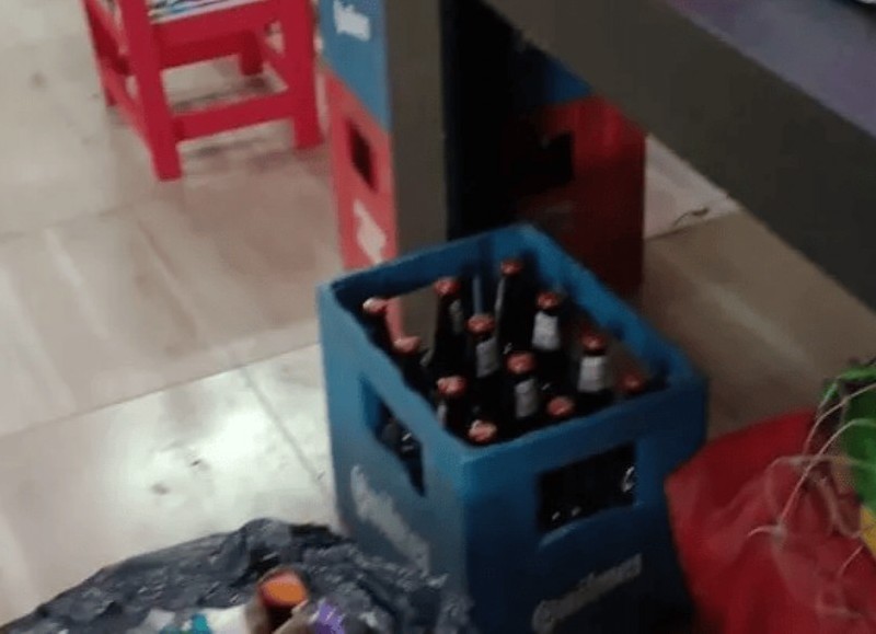 Se secuestró droga, armas y productos que habían robado del comercio.