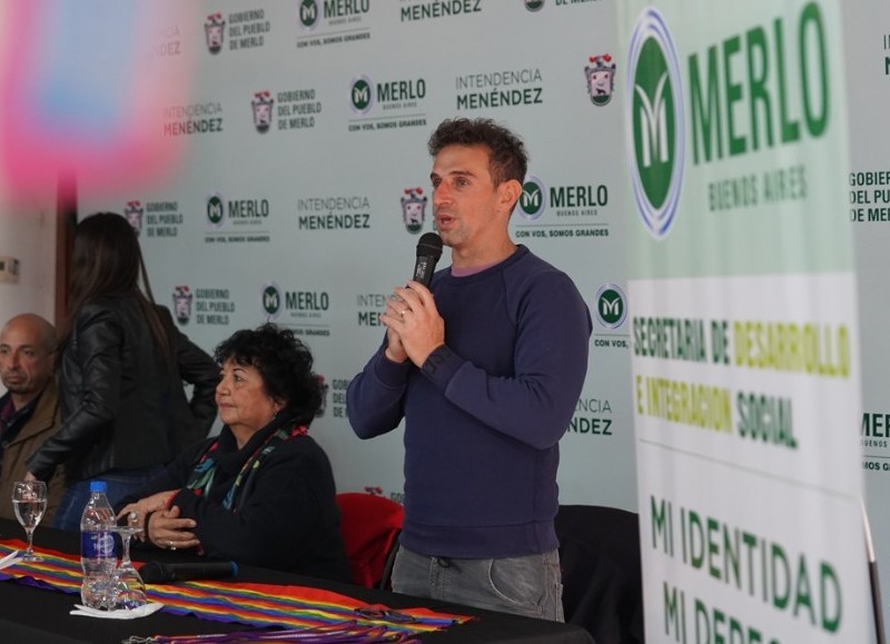 En el marco del día Internacional del Orgullo LGBTIQ+, la Secretaría de Desarrollo e Integración Social realizó una jornada donde se abordó el derecho a la identidad, con la presencia de Dora Barrancos, en La Colonial.