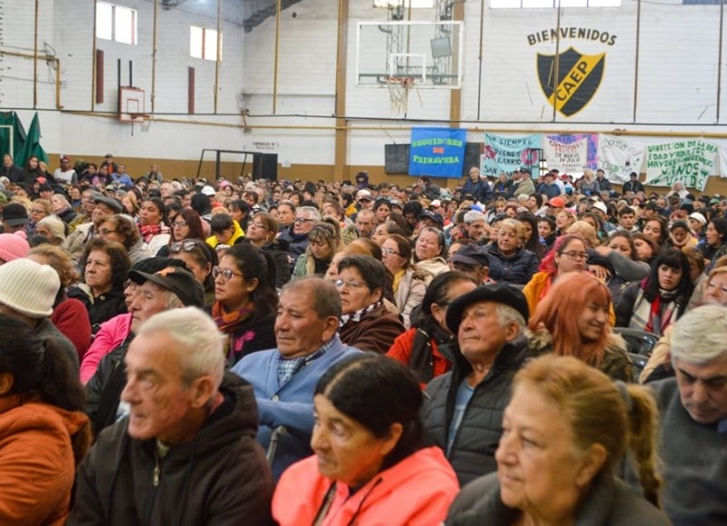La Municipalidad de José C. Paz realizó una charla en el Día Mundial de toma de Conciencia del Abuso y Maltrato en la Vejez que encabezó el intendente Mario Ishii y fue organizada por la Dirección General de la Tercera Edad.