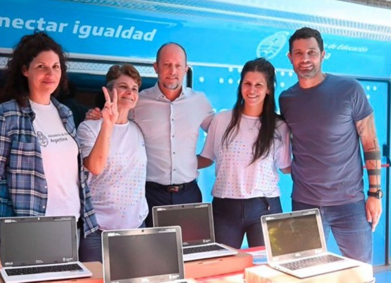 Martín Insaurralde continúa recorriendo los distritos de la provincia de Buenos Aires. En esta oportunidad, visitó General Rodríguez y Marcos Paz.