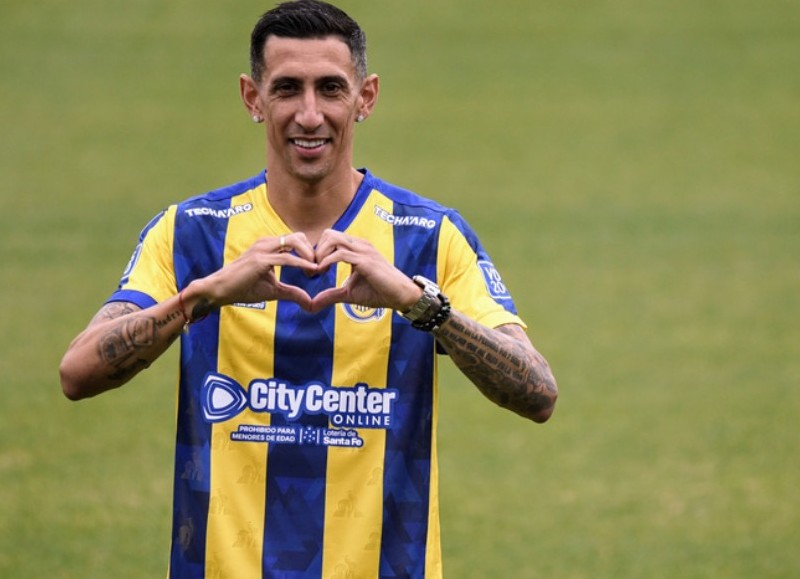 Di María vivió una jornada de emociones en su vuelta al club que lo vio nacer como jugador.