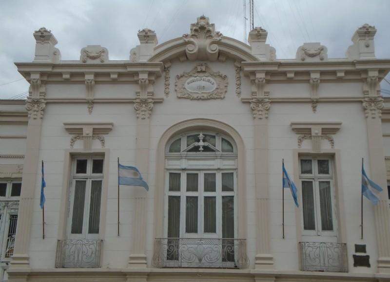 Moreno es uno de los 24 distritos que comprenden la Primera Sección Electoral de la provincia de Buenos Aires.