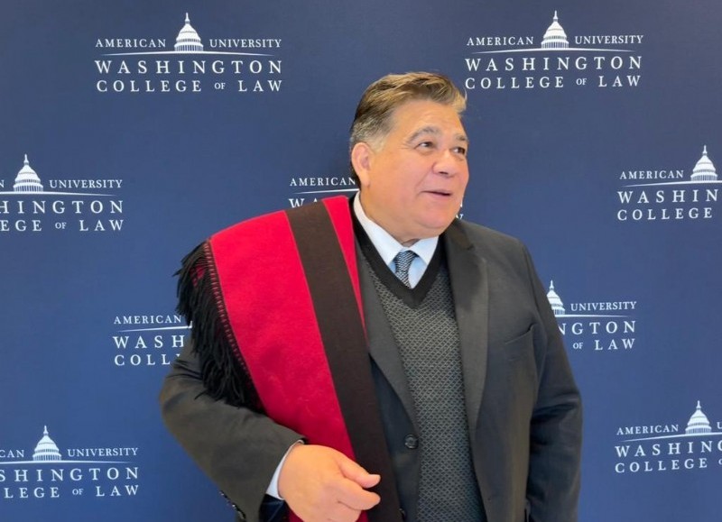 El intendente de José C. Paz, doctor honoris causa, Mario Ishii, se encuentra en la capital de los Estados Unidos en visita oficial tras haber sido invitado formalmente por el Juez Federal, Peter Messitte.
