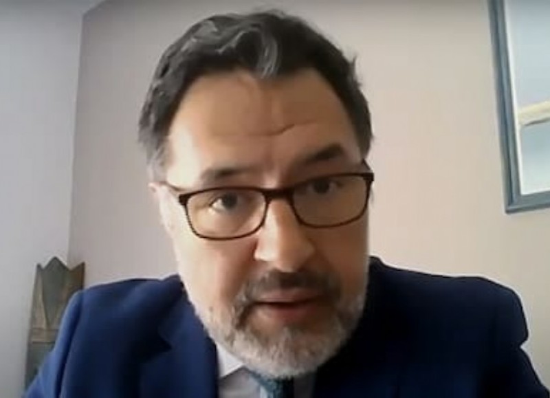 En la causa, Elpidio Tezanos Pinto Portacarrero es nombrado por su participación procesal.