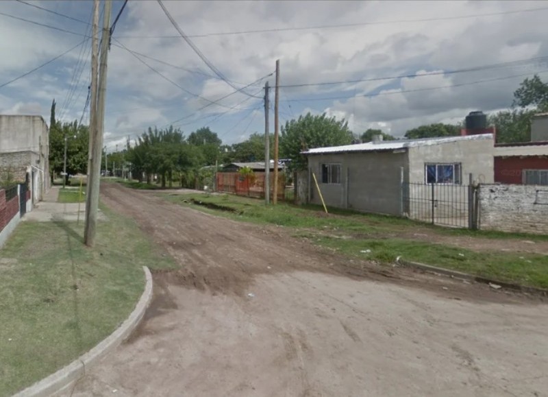 El delincuente muerto no estaba solo. Iba junto a otro motochorro que fue detenido por los vecinos: un adolescente de 17 años.