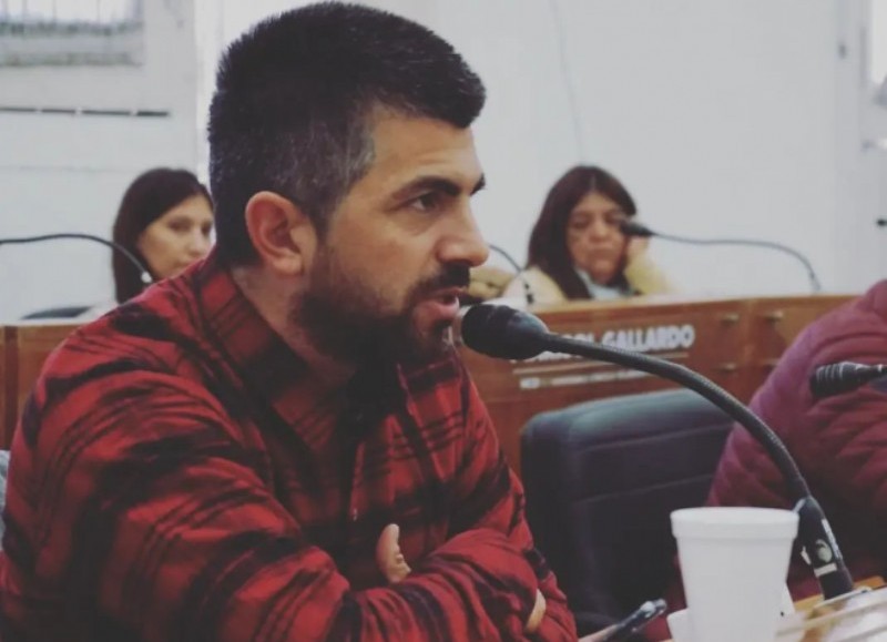 Emmanuel Fernández, ni bien agarro la “dulce”, abandonó su maltrecho Cuartel V y se vino al centro de la ciudad.