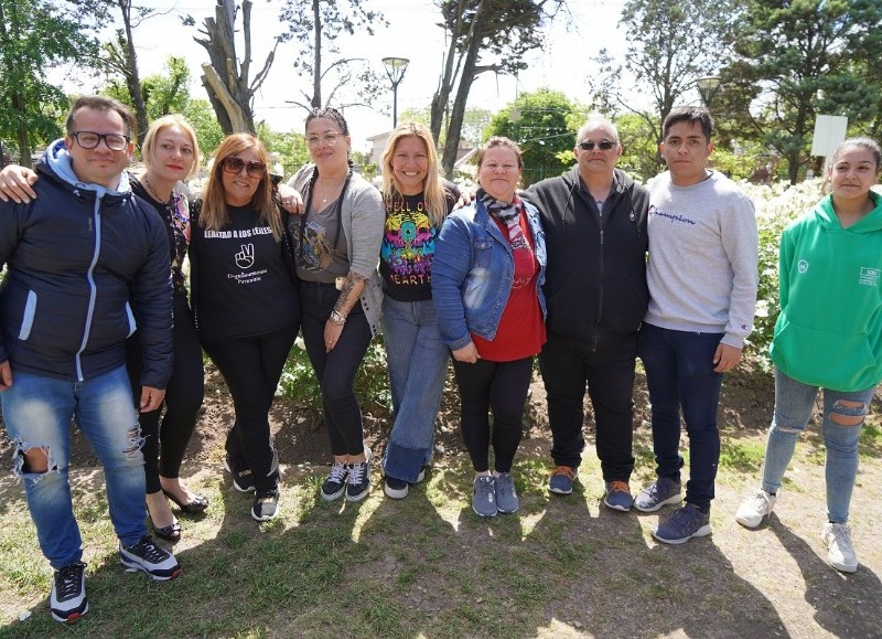 La Secretaría de Desarrollo e Integración Social, junto al programa “Plan Más Vida”, organizaron un encuentro recreativo para las Manzaneras de Merlo en el Parque Municipal Néstor Kirchner.