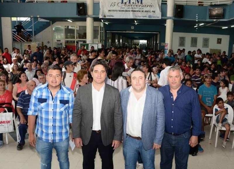 Se destacó la prioridad a la familia y a la garantía de poder tener una vivienda propia.