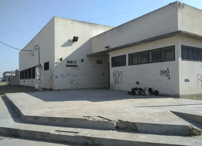 La Escuela Secundaria 77.