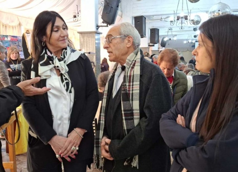 Medios locales realizaron entrevistas.