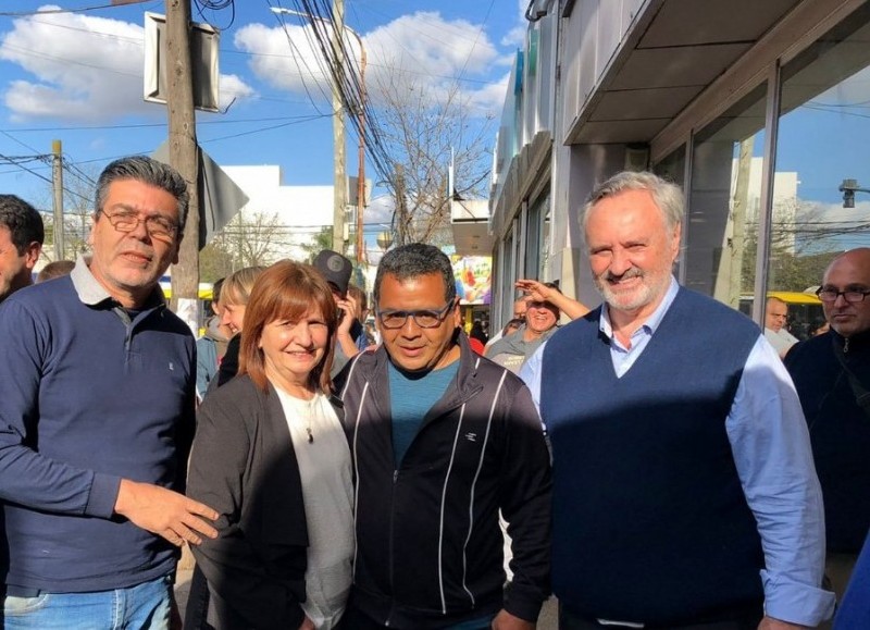 Hugo Romero, chofer de la empresa de colectivos La Perlita por más de 25 años, habría trabado una fuerte relación con el actual senador Provincial de San Miguel.