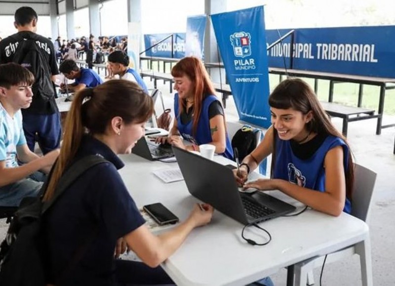 La Municipalidad de Pilar informó a los vecinos que continúan los programas Progresar y Viaje de Fin de Curso para todos los estudiantes.