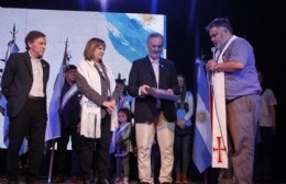 Celebraron con la comunidad: en San Miguel gritaron "Viva la Patria"