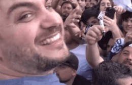 Difundieron vídeo del candidato a jefe porteño de Milei vendiendo dólares en el acto de la ciudad