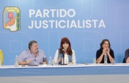 Insfrán comanda el circo del PJ: sin ideas, sin conducción y con olor a rancio