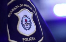 Dos jóvenes sufrieron fracturas expuestas tras chocar contra un colectivo de La Perlita