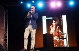 San Miguel: Eduardo Sacheri realizó una charla e inauguró la muestra de arte